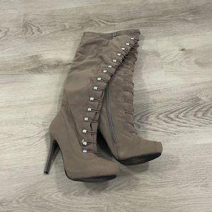 Addiction 61 Knee High military style stiletto boots | Size 6.5 | gray